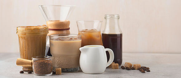 Guía de cafés fríos: tipos, diferencias y cómo prepararlos en casa