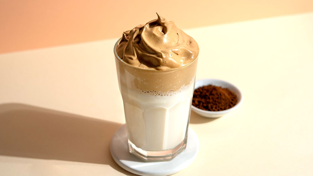 Café dalgona: qué es, cómo hacerlo paso a paso (con o sin café soluble) 4 café Daltona original con café soluble