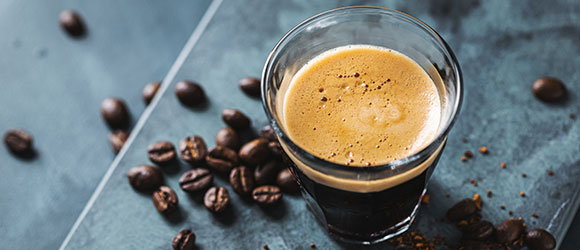 La crema del café: qué es, cómo se forma y qué nos dice realmente sobre tu espresso