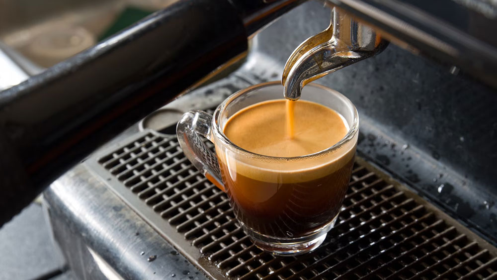 La crema del café: qué es, cómo se forma y qué nos dice realmente sobre tu espresso