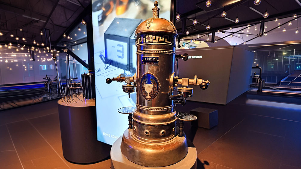 Origen de la cafetera espresso: la historia de la máquina que revolucionó el café